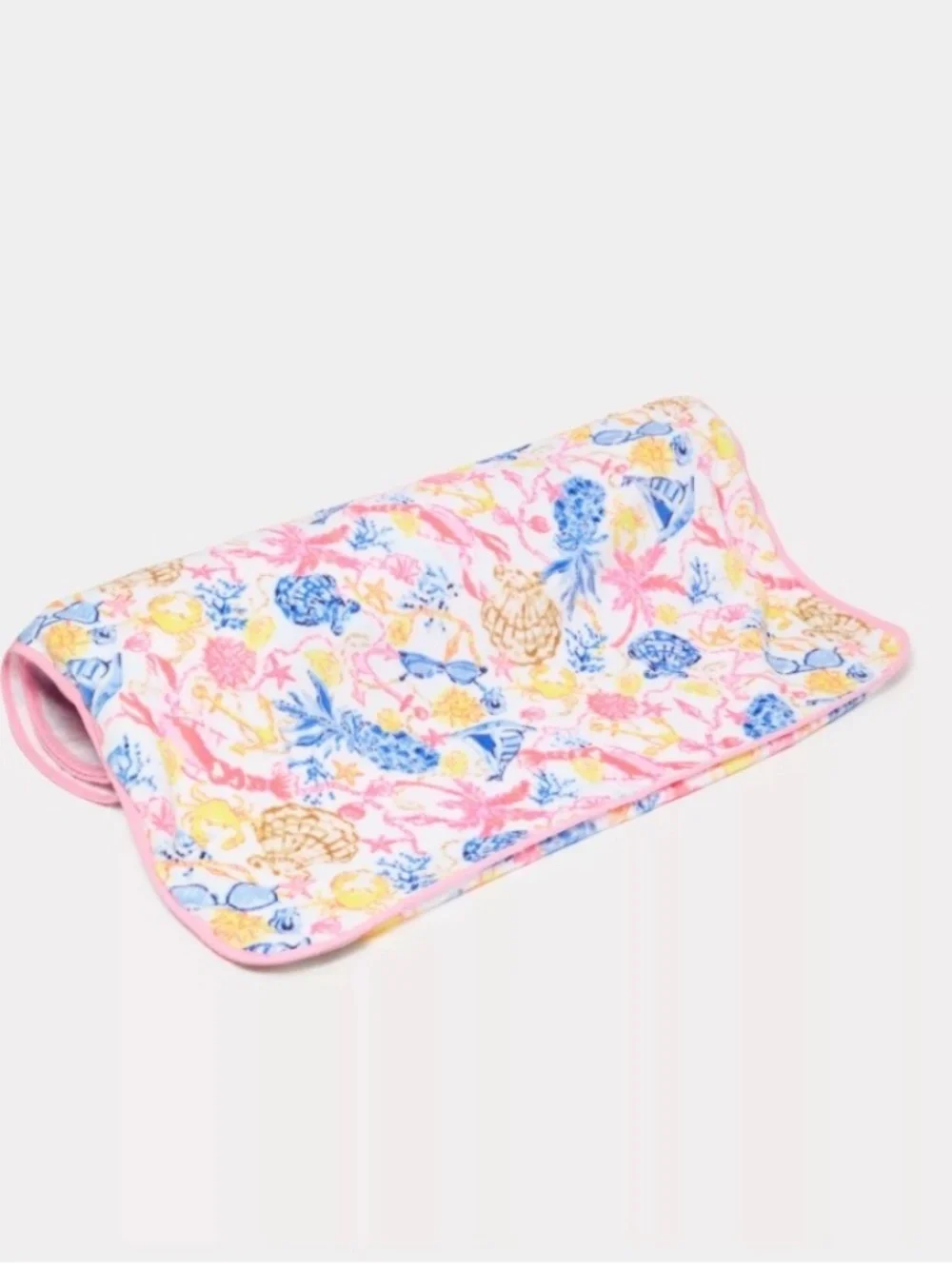 $65 Lilly Pulitzer Beach Chair Towel Cover Color: Multi Barefoot Beachcomber NWT